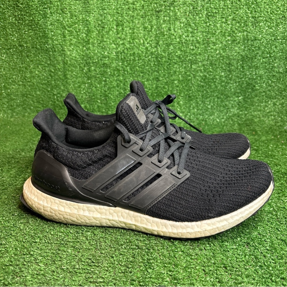 Adidas UltraBoost 4.0 Women's Size 10 Running Shoes‎ Core Black